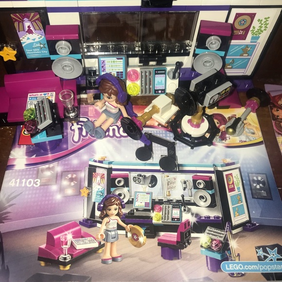 Lego Friends Pop Star Recording Studio 🎶 - Picture 3 of 10